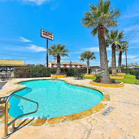 Microtel Inn & Suites By Wyndham New Braunfels I-35 Eksteriør billede