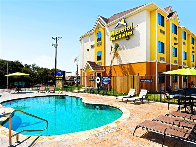 Microtel Inn & Suites By Wyndham New Braunfels I-35 Eksteriør billede