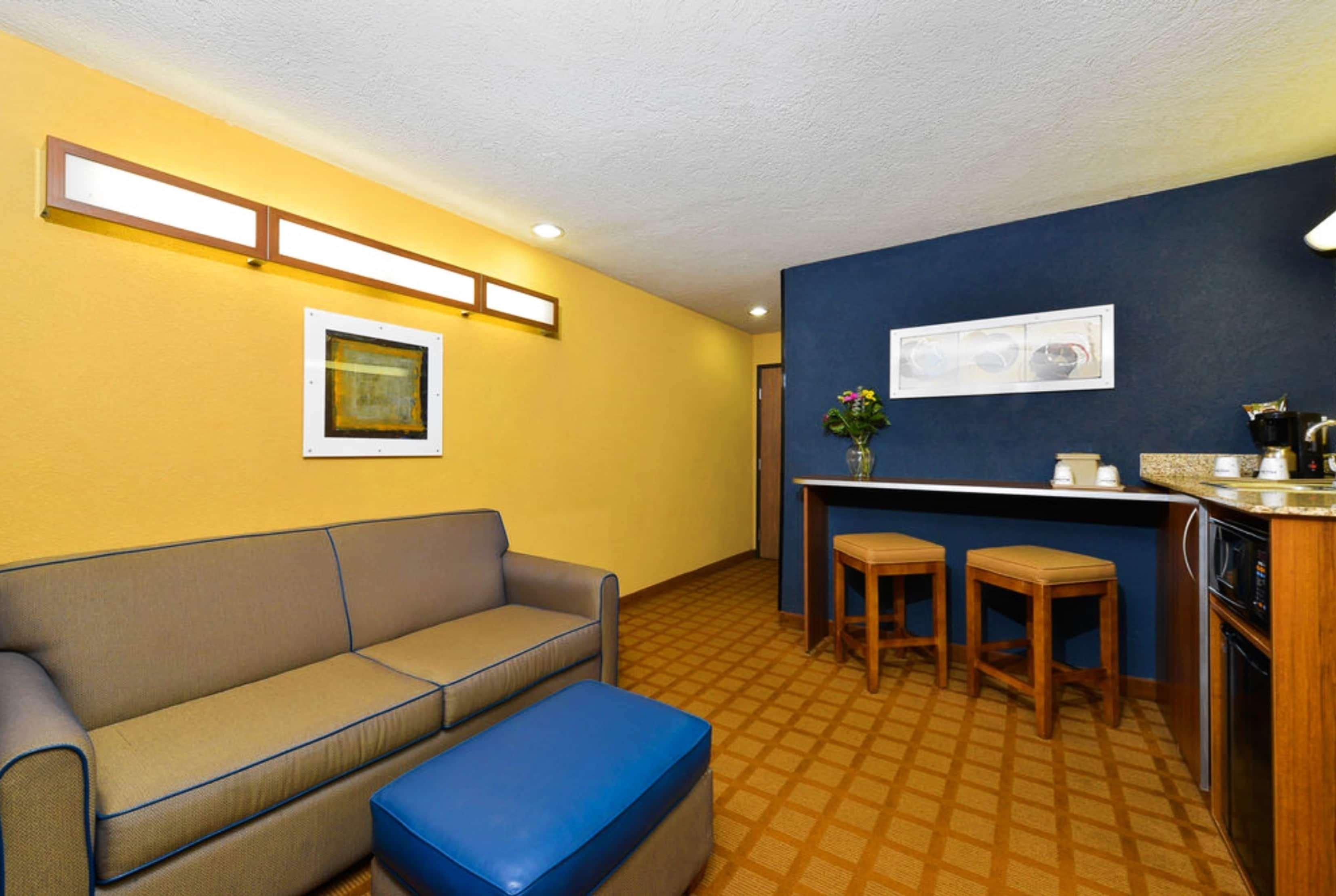 Microtel Inn & Suites By Wyndham New Braunfels I-35 Eksteriør billede