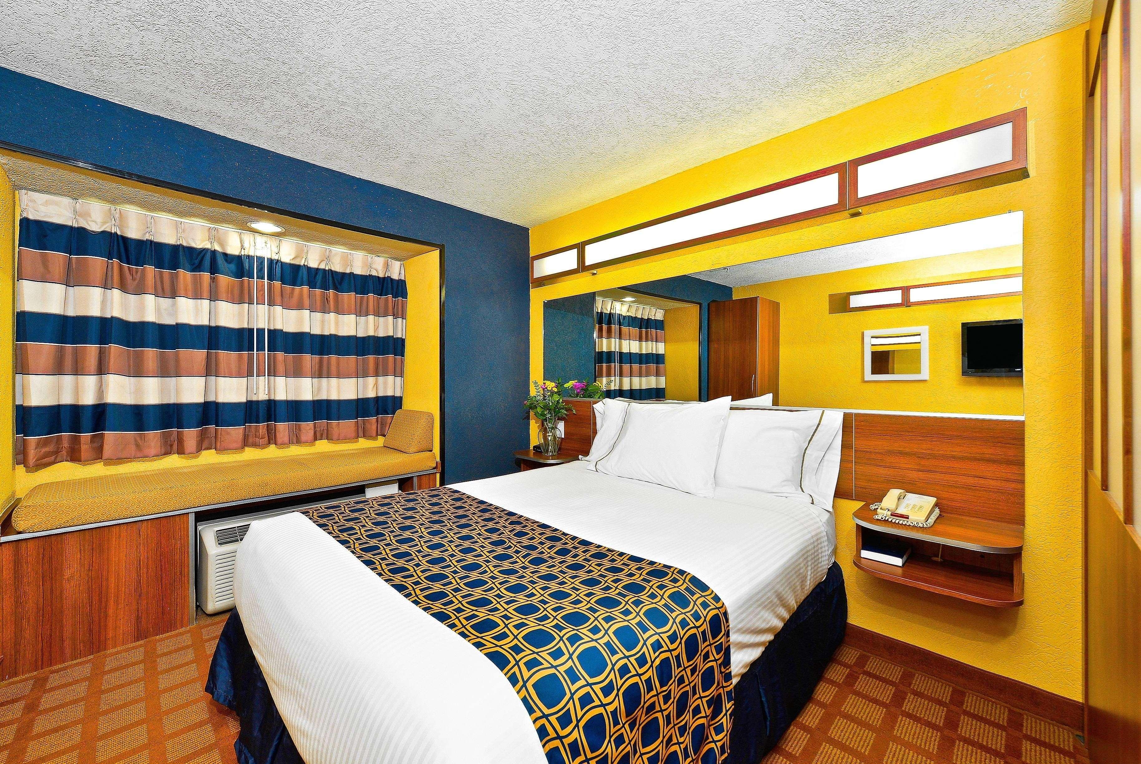 Microtel Inn & Suites By Wyndham New Braunfels I-35 Eksteriør billede