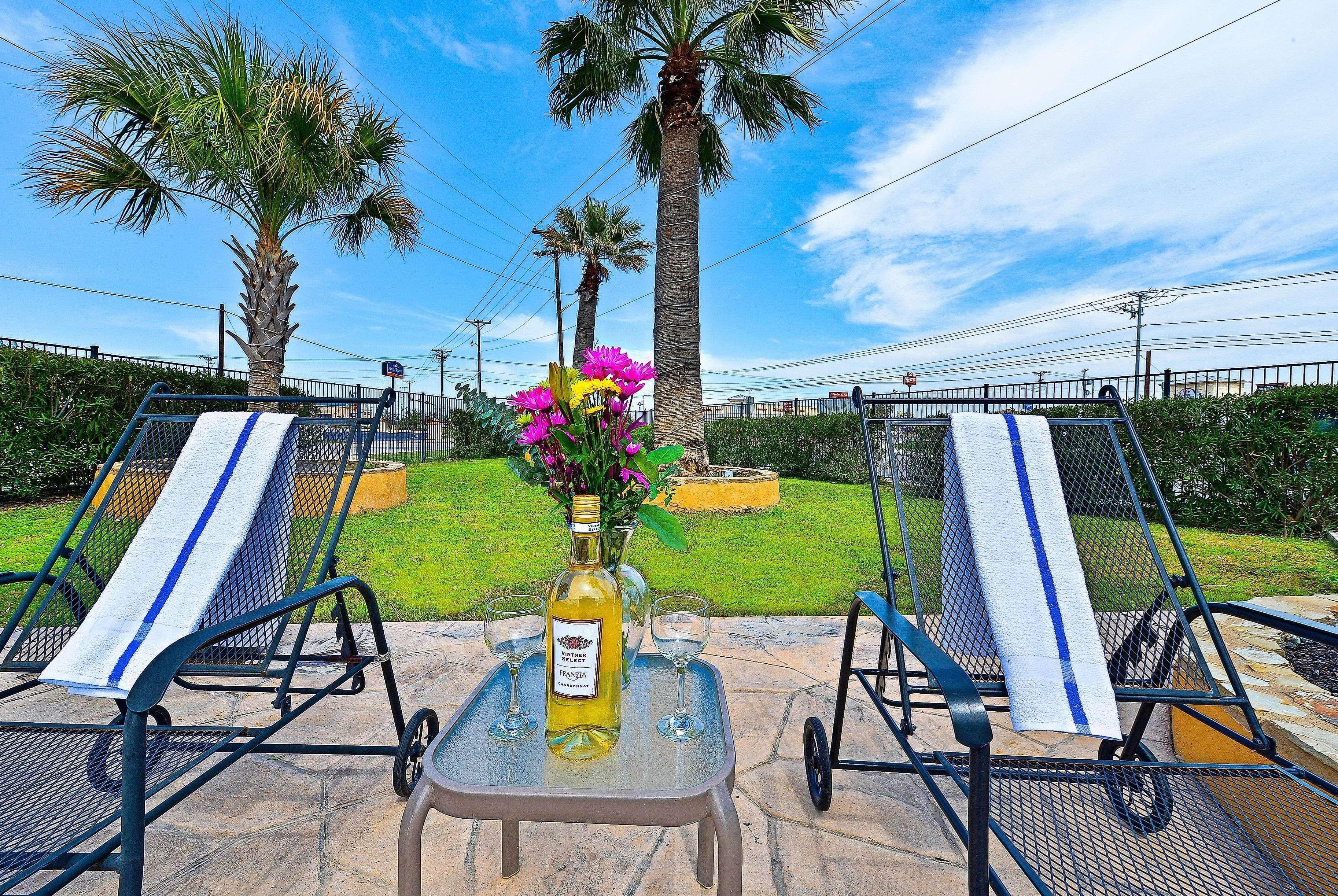 Microtel Inn & Suites By Wyndham New Braunfels I-35 Eksteriør billede