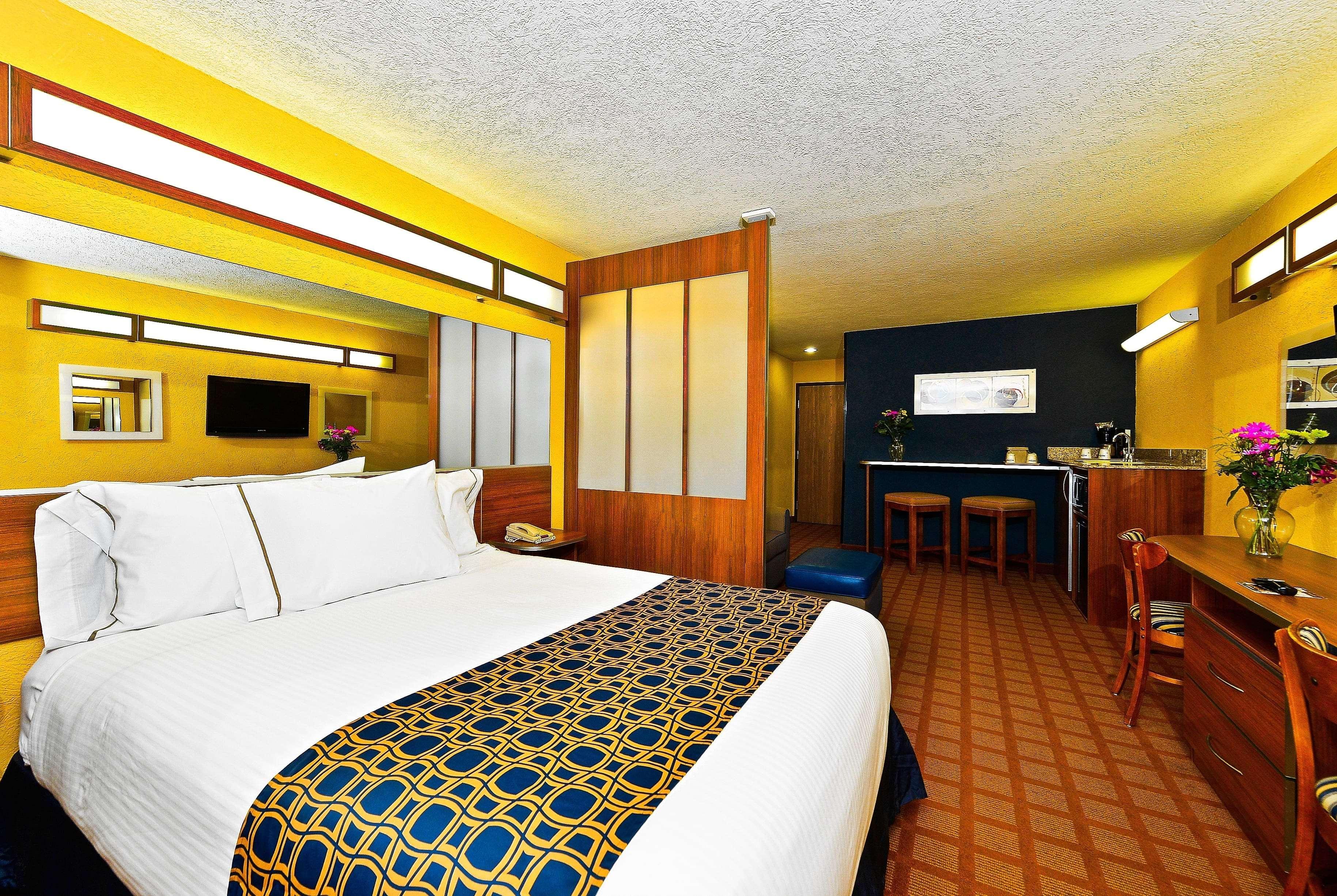 Microtel Inn & Suites By Wyndham New Braunfels I-35 Eksteriør billede