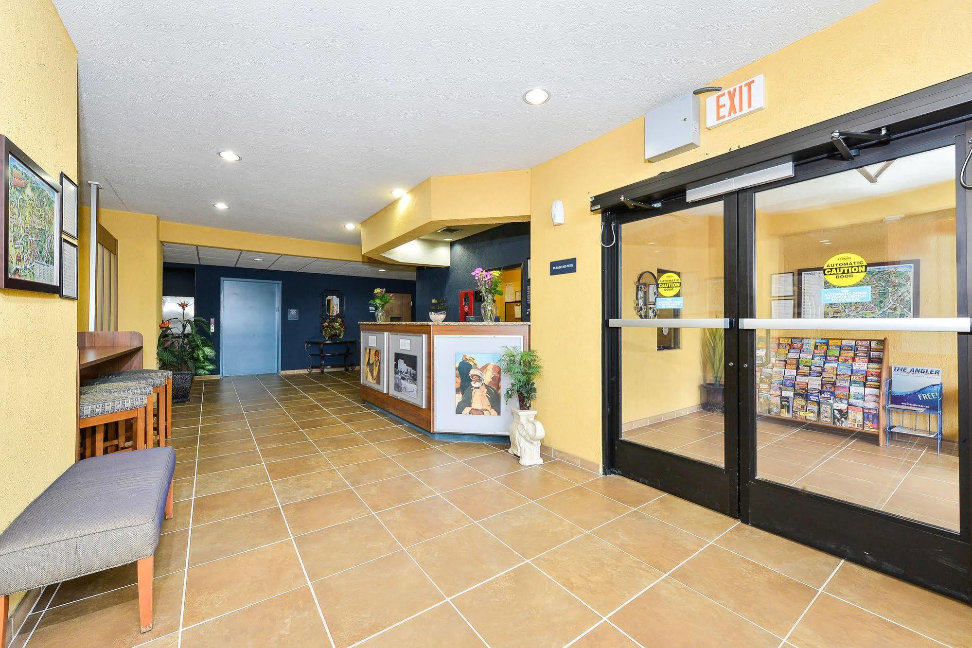 Microtel Inn & Suites By Wyndham New Braunfels I-35 Eksteriør billede