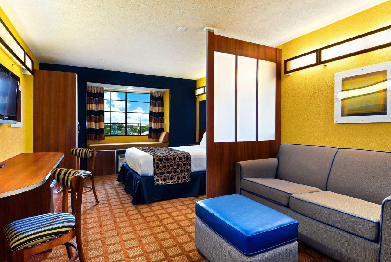 Microtel Inn & Suites By Wyndham New Braunfels I-35 Eksteriør billede